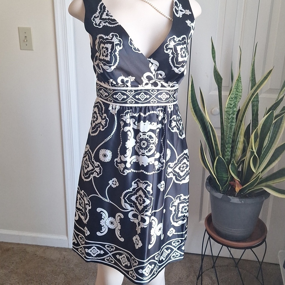 WHBM 100% Silk Sleeveless Dress | Black & White Scroll Print | Classic